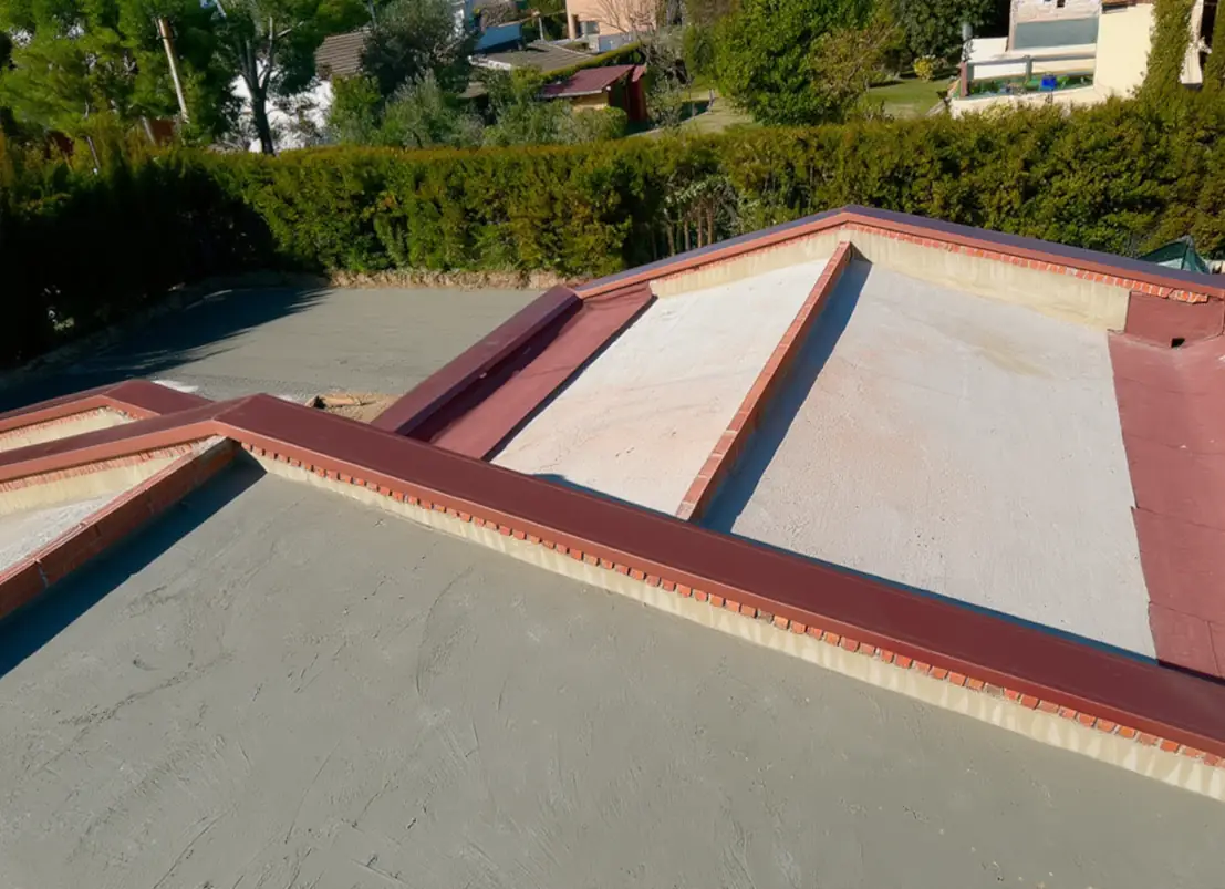 Fabricación a medida de cubremuros de aluminio