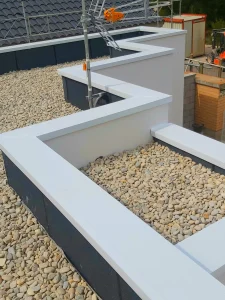 Ejemplo de instalación de cubremuros de aluminio 3