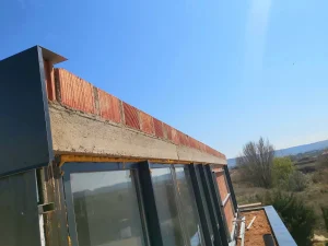 Ejemplo de remates y plegados en aluminio 5