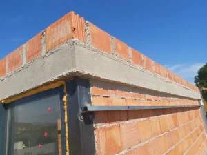 Ejemplo de remates y plegados en aluminio 4