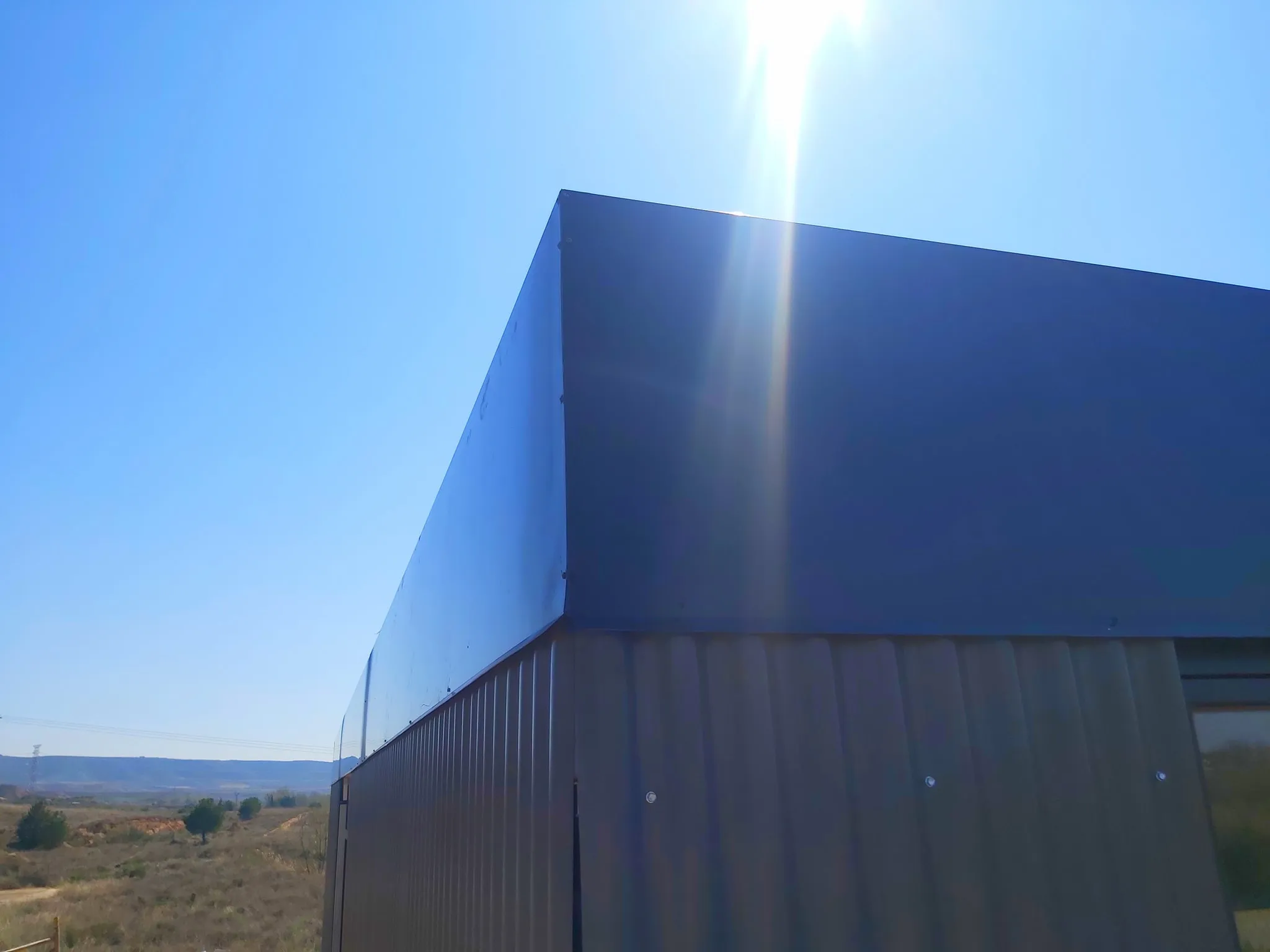 Ejemplo de remates y plegados en aluminio 2