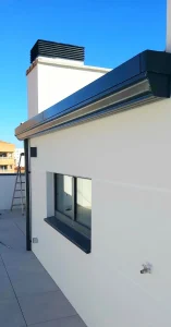 Ejemplo de remate / sombrerete para chimenea en aluminio lacado 3